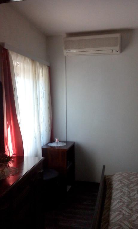 Apartment Tuja Jadrtovac Zimmer foto